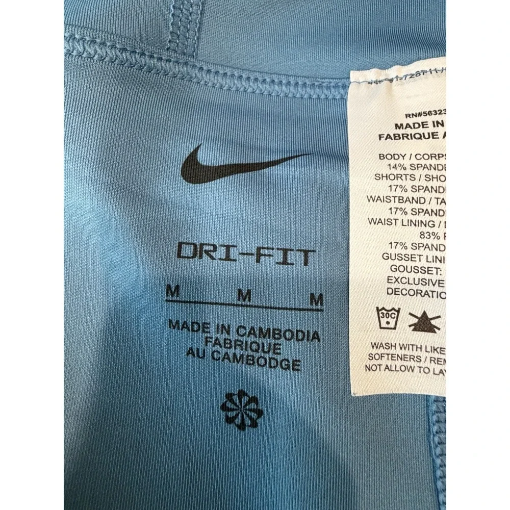 Nike Dri-FIT Women's Blue Tennis Skort Built-In Shorts Pull On Stretch M